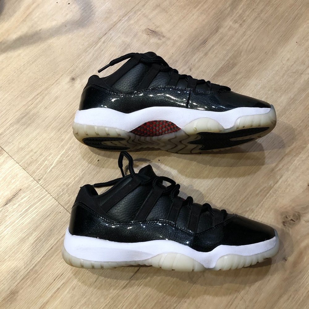 Jordan 11 low 72-10